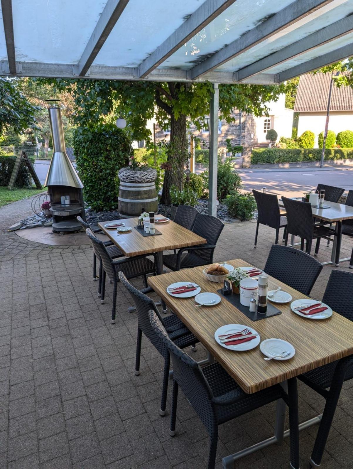 ホテル Weingut Weich Riol エクステリア 写真